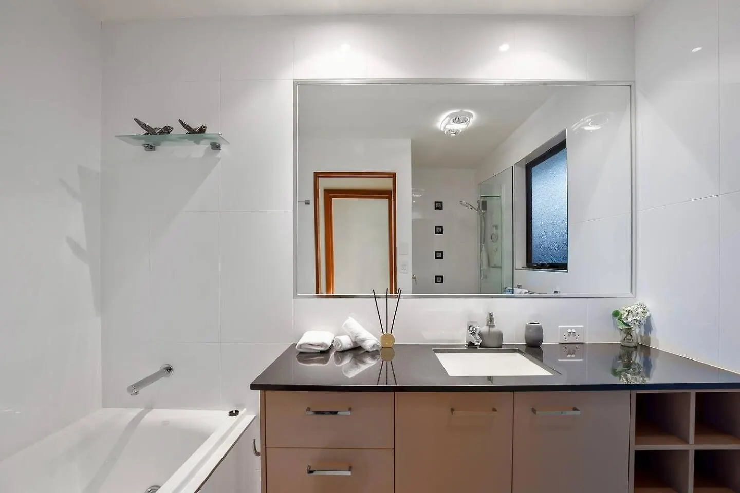 Winter Is Here! Enjoy Exclusive Access For 9, Cozy Media Room, Acreage Estate In Magical Sunshine Coast Mooloolah Αυστραλία