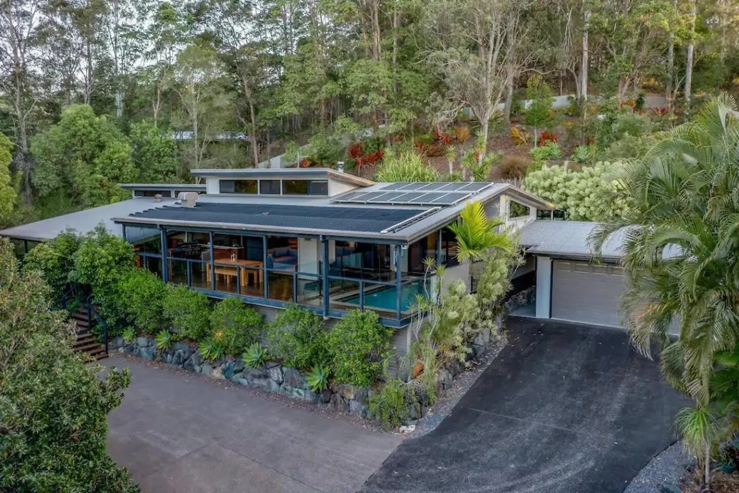 Winter Is Here! Enjoy Exclusive Access For 9, Cozy Media Room, Acreage Estate In Magical Sunshine Coast Mooloolah